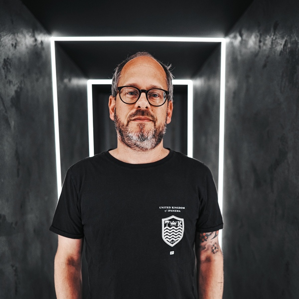 OLIVER HUNTEMANN photo